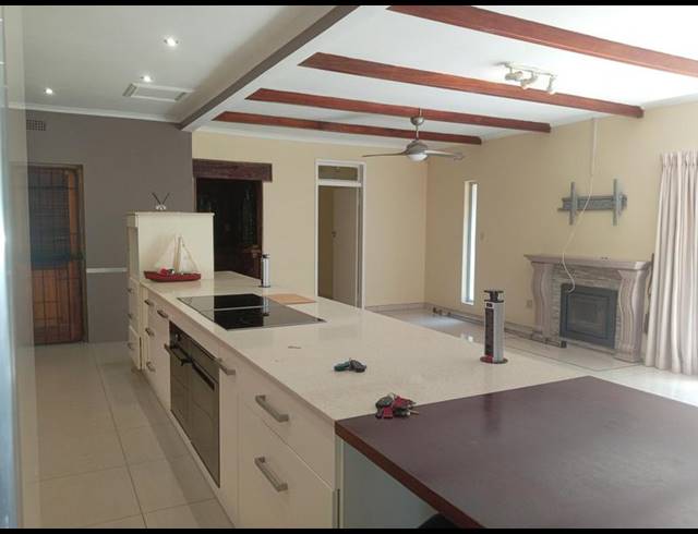 3 BEDROOM PROPERTY TO RENT IN CRESTA